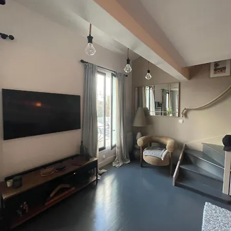 Cosy Loft سوراسْنْ